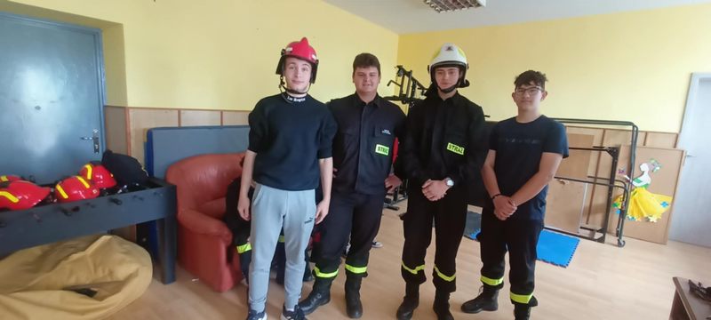 Read more about the article Trening przed I Ogólnopolskimi Zawodami Młodzieżowymi Drużyn Pożarniczych